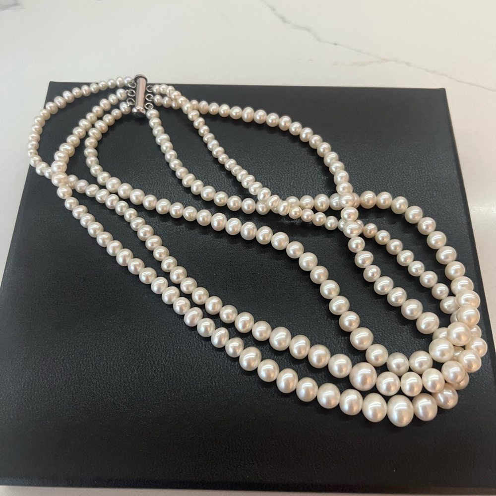 3 Triplets Strand Freshwater Pearl Necklace